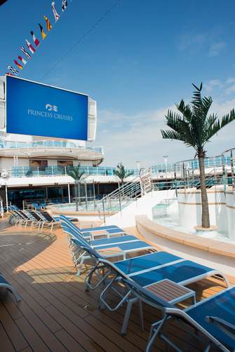 Princess Cruises Royal Class Interior lido 4.jpg